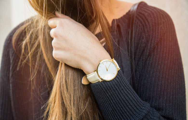 montre sur femme